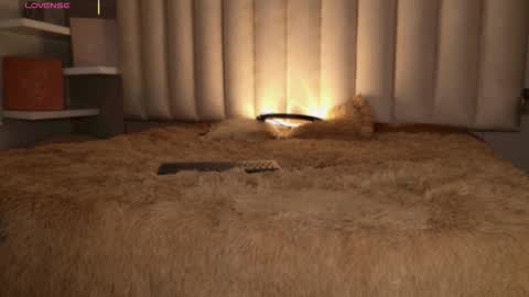 Snapshot of megan_moore__ chatting on 11.16.25 online show from 11.16.25