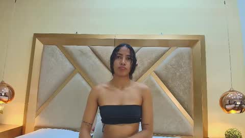 Snapshot of megan_siner chatting on 11.22.25 Megan Siner online show from 11.22.25