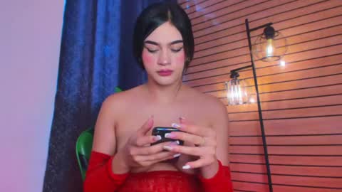 Snapshot of megan_vixenx chatting on 05.27.26 megan_vixenx online show from 05.27.26