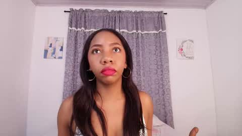 Snapshot of meganbarko chatting on 11.05.25 megan online show from 11.05.25