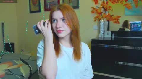 Snapshot of megancat333 chatting on 12.19.25 megancat333 online show from 12.19.25