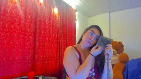 Snapshot of meganhotcurvy chatting on 06.17.26 meganhotcurvy online show from 06.17.26