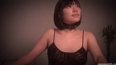 Snapshot of meganmei666 chatting on 11.22.25 for more 3 online show from 11.22.25