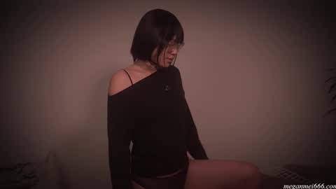 Snapshot of meganmei666 chatting on 11.26.25 for more 3 online show from 11.26.25