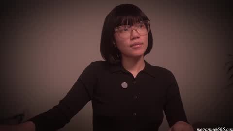 Snapshot of meganmei666 chatting on 12.04.25 for more 3 online show from 12.04.25