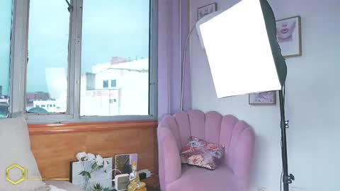 Snapshot of megann__sweet chatting on 11.24.25 Mara online show from 11.24.25