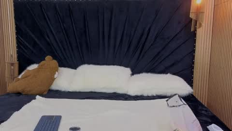 Megan online show from 04.20.26