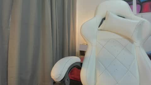 Megan Queen online show from 05.11.26