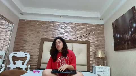 Snapshot of meganrousx chatting on 02.05.26 Megan online show from 02.05.26