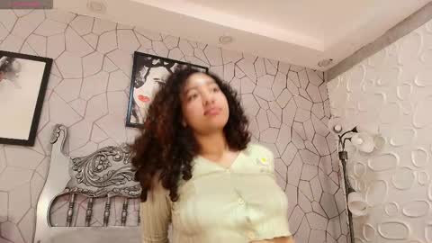 Snapshot of meganrousx chatting on 03.05.26 Megan online show from 03.05.26