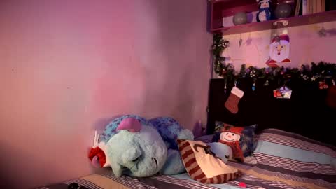 Snapshot of meganthompsonn chatting on 12.20.24 Megan online show from 12.20.24