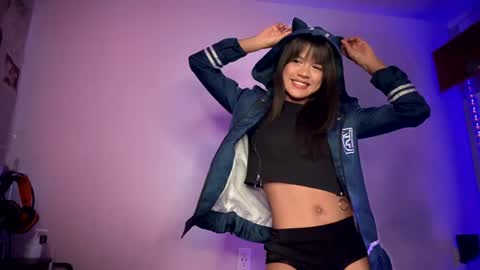 Snapshot of meganthompsonn chatting on 01.26.25 Megan online show from 01.26.25