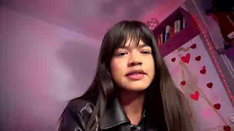 Snapshot of meganthompsonn chatting on 02.04.25 Megan online show from 02.04.25