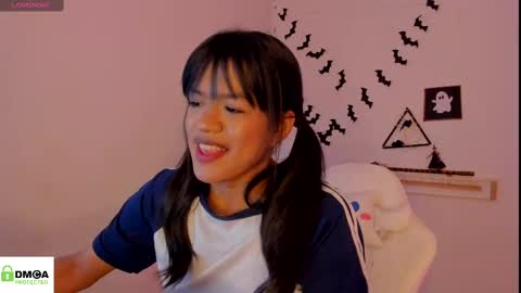 Snapshot of meganthompsonn chatting on 09.30.25 Megan online show from 09.30.25