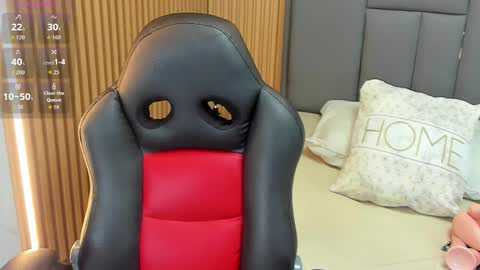 M E G A N  online show from 11.14.25