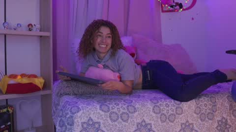 Snapshot of meggan_jade chatting on 01.08.25 Meggan online show from 01.08.25