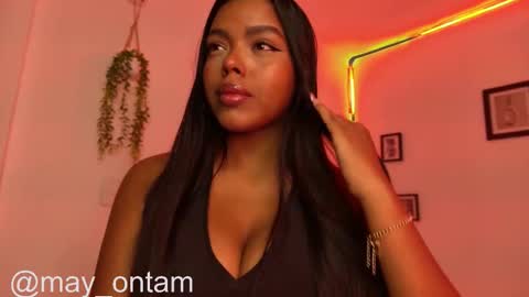     online show from 12.04.25