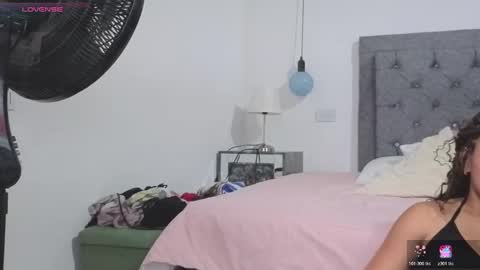 Snapshot of meghan_taylor__ chatting on 10.30.25 Meghan online show from 10.30.25