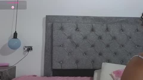 Snapshot of meghan_taylor__ chatting on 11.18.25 Meghan online show from 11.18.25