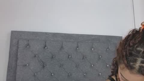 Snapshot of meghan_taylor__ chatting on 11.21.25 Meghan online show from 11.21.25