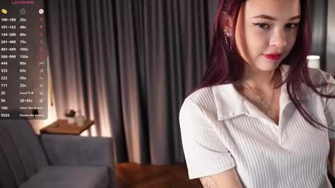 Snapshot of meghancrouse chatting on 11.26.25 Jessica online show from 11.26.25