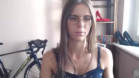 Megi online show from 04.11.26