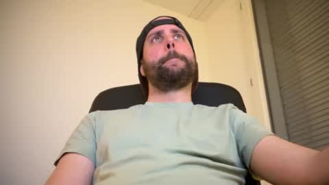 Snapshot of meholic chatting on 02.03.25 ChrisBigD online show from 02.03.25