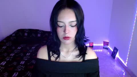 Snapshot of mei04_ chatting on 02.09.26 Melissa online show from 02.09.26