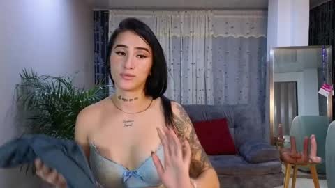 Snapshot of mei_naughtycat chatting on 03.04.25 Mei online show from 03.04.25