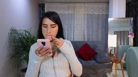 Snapshot of mei_naughtycat chatting on 03.05.25 Mei online show from 03.05.25