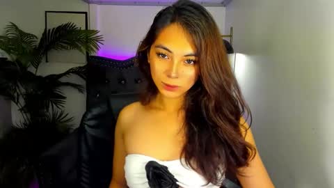 Snapshot of meiluxe chatting on 05.16.26 meiluxe online show from 05.16.26