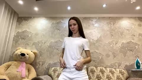 Mei online show from 04.22.26