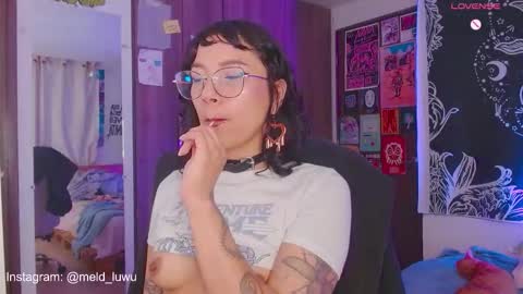 Melissa  -  -  Please help me to reach 100 thumbs up online show from 11.12.25