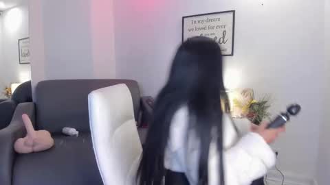 melan_owen online show from 01.12.26