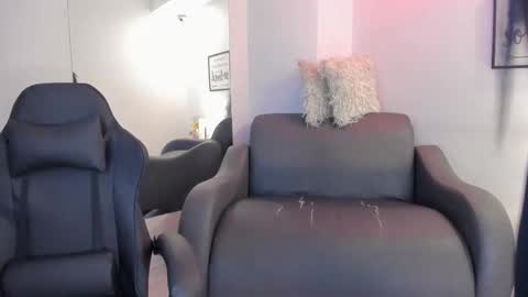 melan_owen online show from 02.25.26