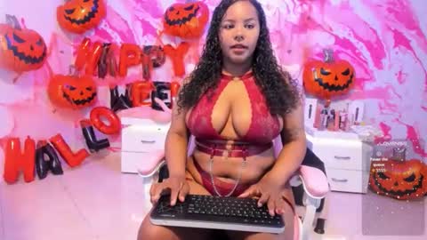 Snapshot of melani_cb chatting on 10.18.25 Melani online show from 10.18.25