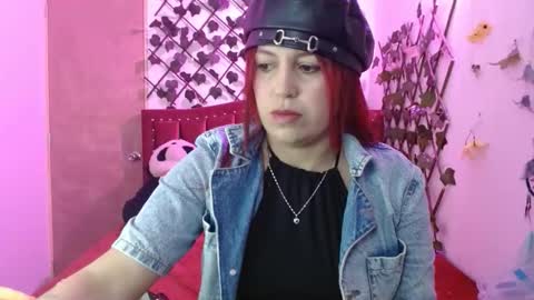 Snapshot of melani_cute01 chatting on 11.11.25 melani_cute01 online show from 11.11.25