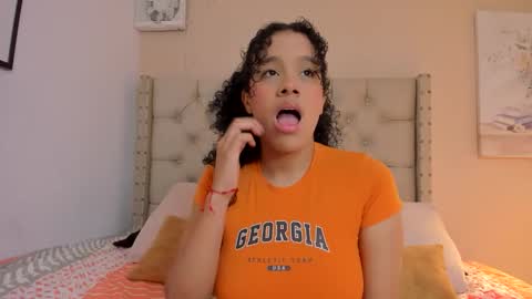 melania_xtreme online show from 04.15.26