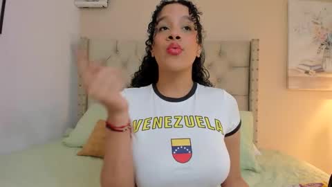 melania_xtreme online show from 05.19.26