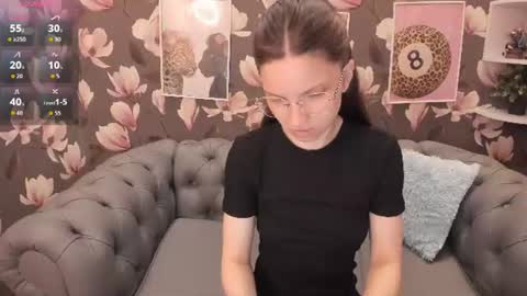 Snapshot of melanie_grant chatting on 06.17.26 Melanie online show from 06.17.26