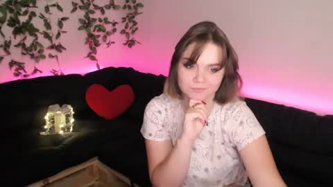 Snapshot of melanie_kissx chatting on 12.04.24 Melanie kissx online show from 12.04.24