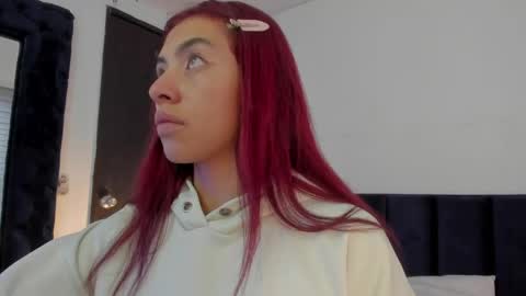 Melanie roux  online show from 04.17.26