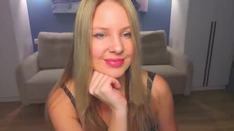 Snapshot of melaniebennett chatting on 01.13.26 Melanie Bennett online show from 01.13.26