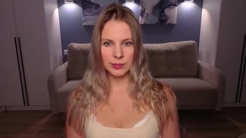 Snapshot of melaniebennett chatting on 02.10.26 Melanie Bennett online show from 02.10.26