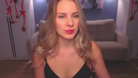 Snapshot of melaniebennett chatting on 02.24.26 Melanie Bennett online show from 02.24.26