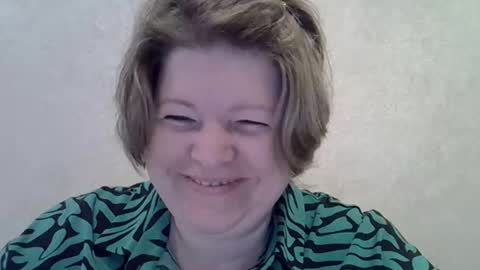 Snapshot of melaniefeys chatting on 05.25.26 melaniefeys online show from 05.25.26