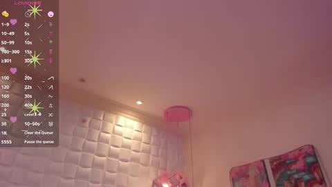 Snapshot of melaniegrayx chatting on 06.19.26 melaniegrayx online show from 06.19.26