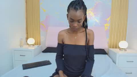 Snapshot of melaniepatton chatting on 09.27.25 Melanie online show from 09.27.25