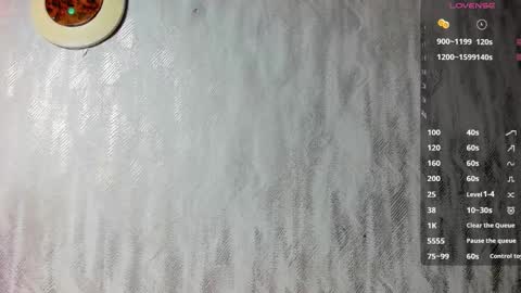 Snapshot of melanierioss_ chatting on 11.24.25 online show from 11.24.25