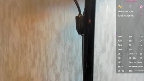 Snapshot of melanierioss_ chatting on 12.03.25 online show from 12.03.25